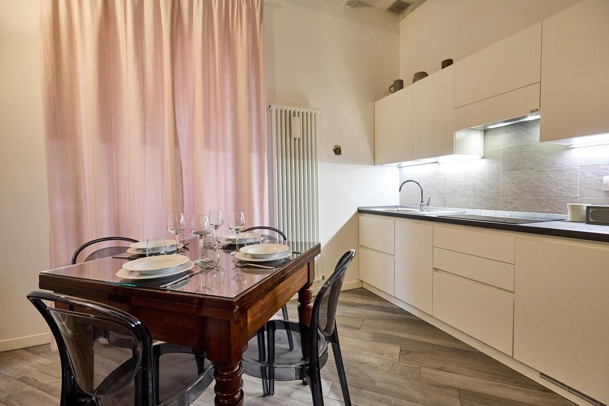 La Torre Lunga -Smart Working- 150 M Dalle-From Due Torri-Two Towers Bologna Ngoại thất bức ảnh
